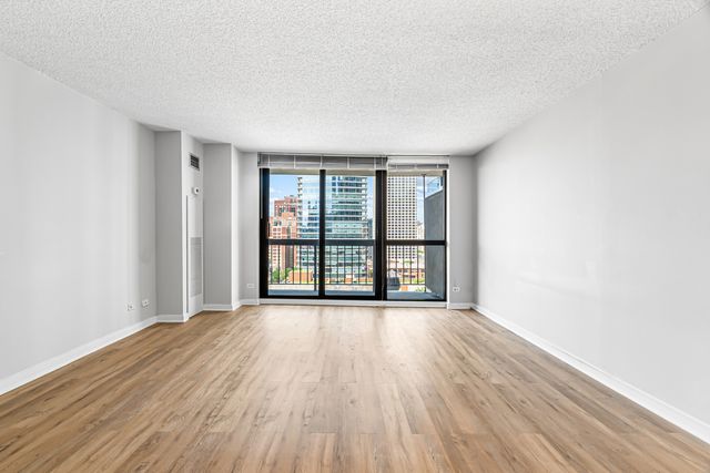 33 W Delaware Place 14F, Chicago, IL 60610