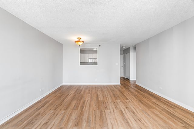 33 W Delaware Place 14F, Chicago, IL 60610