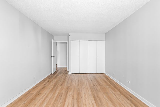 33 W Delaware Place 14F, Chicago, IL 60610