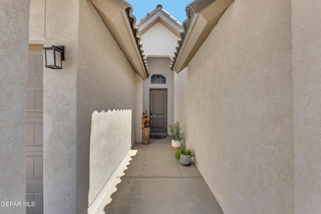 12780 Brixton Avenue, El Paso, TX 79928