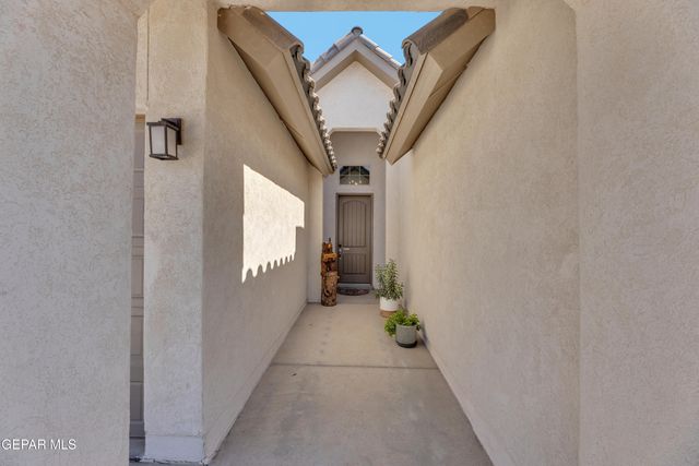 12780 Brixton Avenue, El Paso, TX 79928