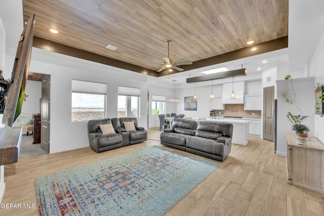 12780 Brixton Avenue, El Paso, TX 79928