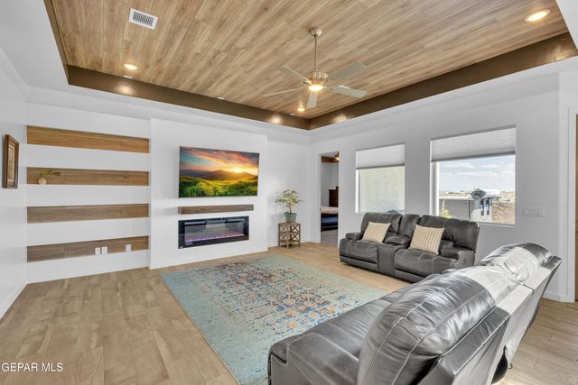 12780 Brixton Avenue, El Paso, TX 79928