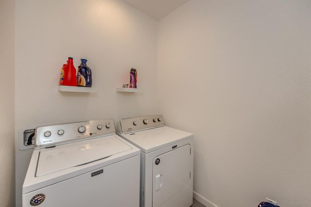 2270 Monte Cassino Ln, Sacramento, CA 95825