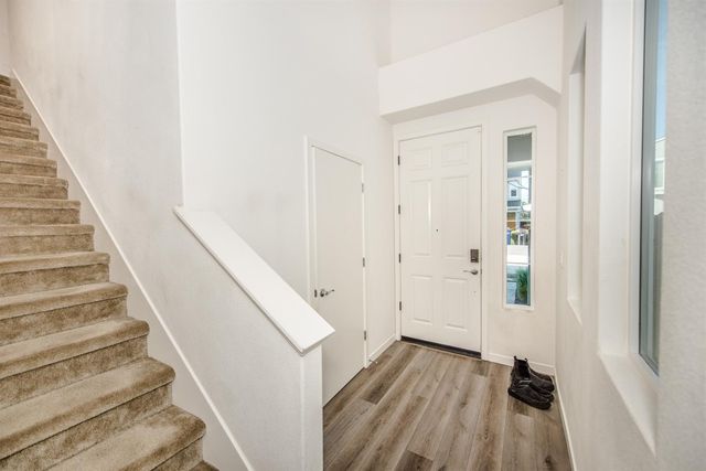 2270 Monte Cassino Ln, Sacramento, CA 95825