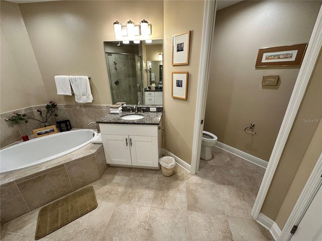 7740 34TH AVE W 202, Bradenton, FL 34209