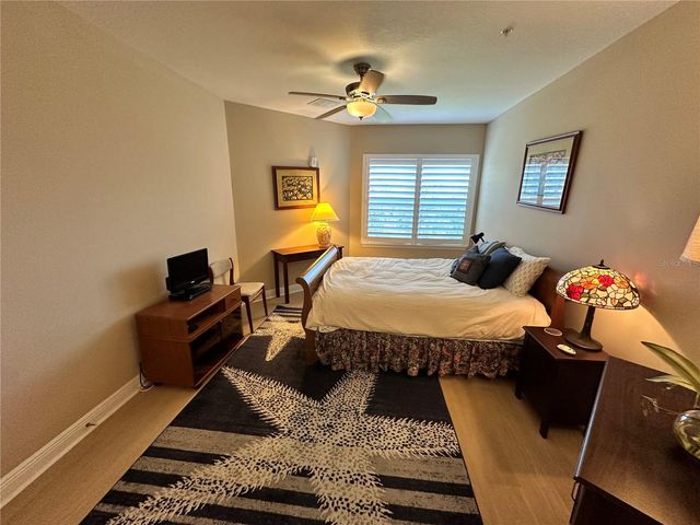 7740 34TH AVE W 202, Bradenton, FL 34209