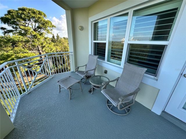 7740 34TH AVE W 202, Bradenton, FL 34209