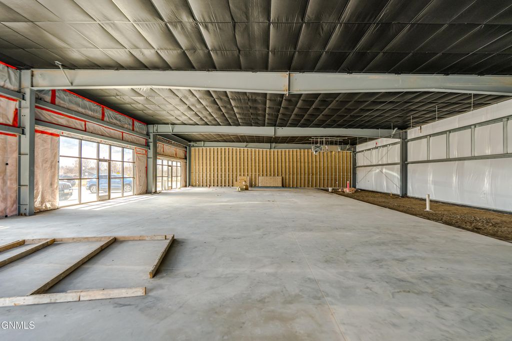 105 Mcdougall Drive N, Lincoln, ND 58504 photo 11