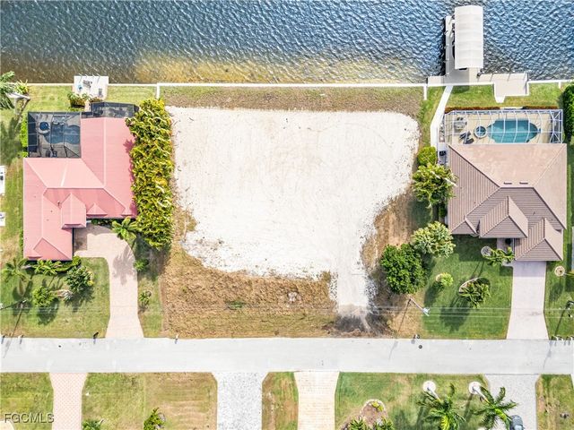 1128 SW 43rd ST, Cape Coral, FL 33914