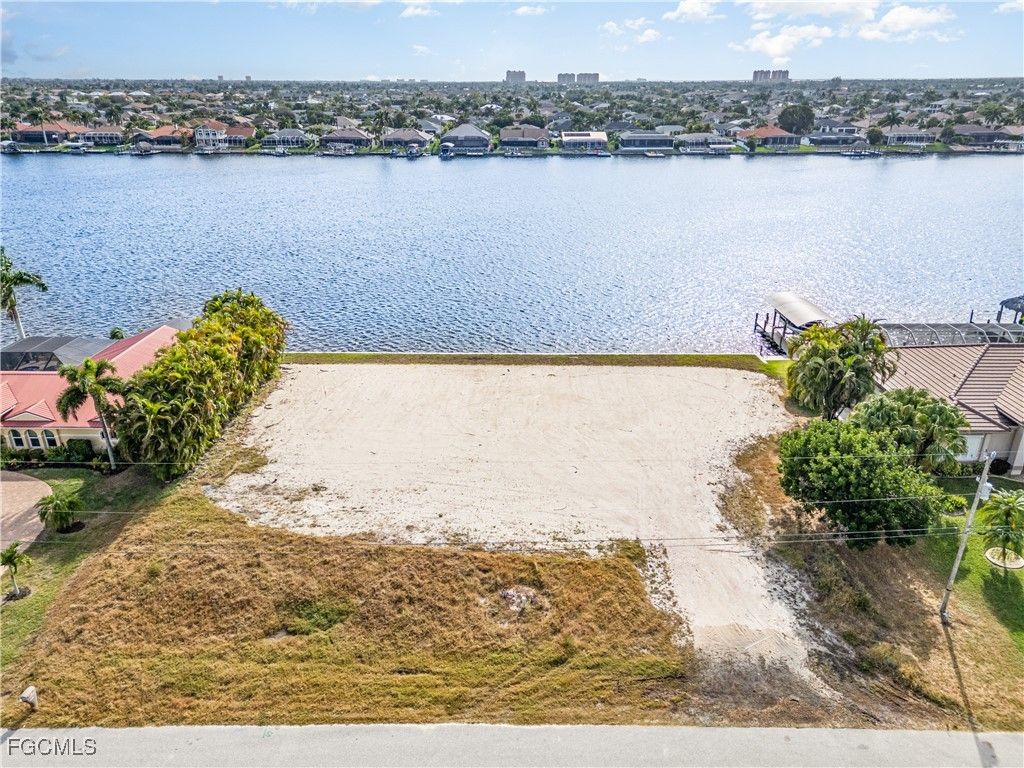 1128 SW 43rd ST, Cape Coral, FL 33914