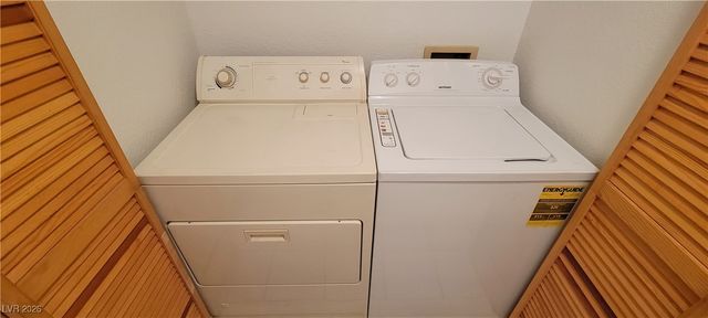 2216 Short Pine Drive, Las Vegas, NV 89108