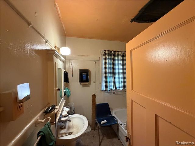 1636-1638 Virginia Park Street, Detroit, MI 48206