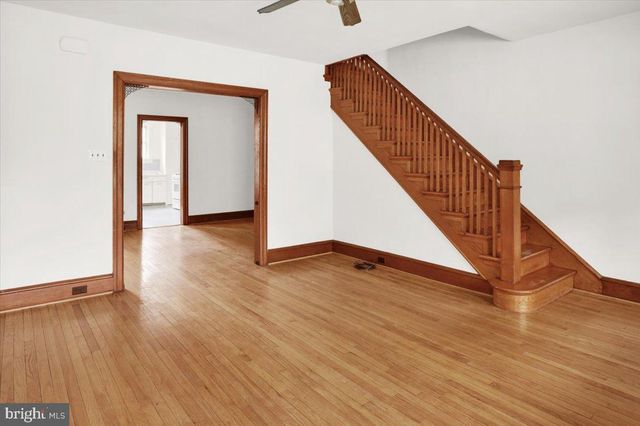 1960 PERKIOMEN AVE, Reading, PA 19606