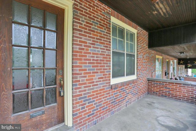 1960 PERKIOMEN AVE, Reading, PA 19606