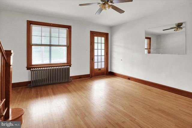 1960 PERKIOMEN AVE, Reading, PA 19606