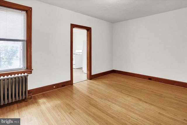 1960 PERKIOMEN AVE, Reading, PA 19606
