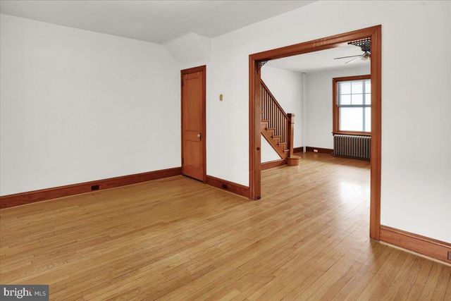 1960 PERKIOMEN AVE, Reading, PA 19606