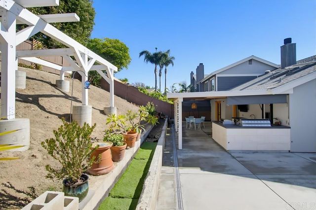 4590 Salem Place, Carlsbad, CA 92010