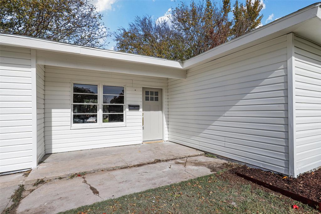 5832 Tracyne Drive, Westworth Village, TX 76114 — photo 4