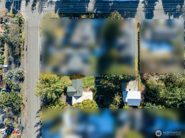 17017 10th Avenue NE, Shoreline, WA 98155