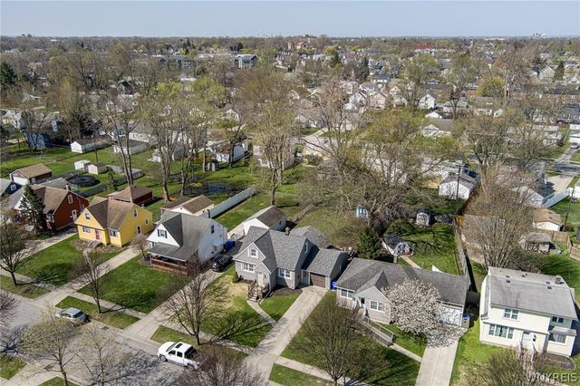 292 Kirkwood Drive, West Seneca, NY 14224