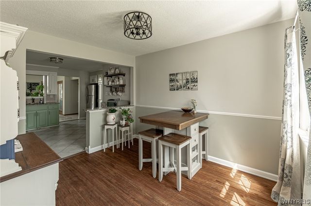 292 Kirkwood Drive, West Seneca, NY 14224
