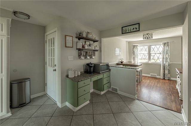 292 Kirkwood Drive, West Seneca, NY 14224