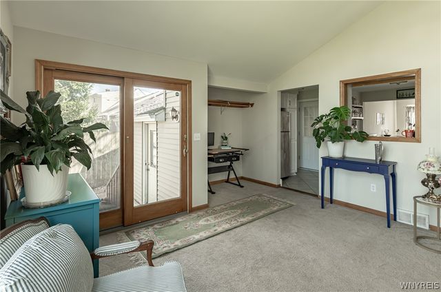 292 Kirkwood Drive, West Seneca, NY 14224