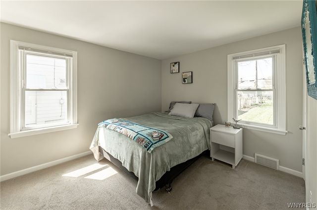 292 Kirkwood Drive, West Seneca, NY 14224