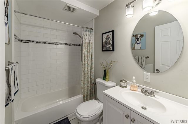 292 Kirkwood Drive, West Seneca, NY 14224