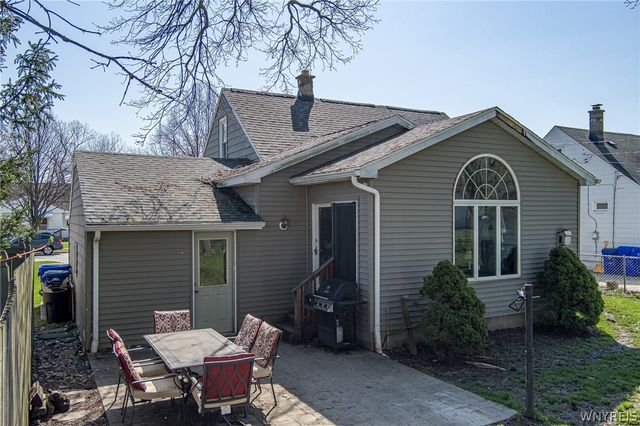 292 Kirkwood Drive, West Seneca, NY 14224