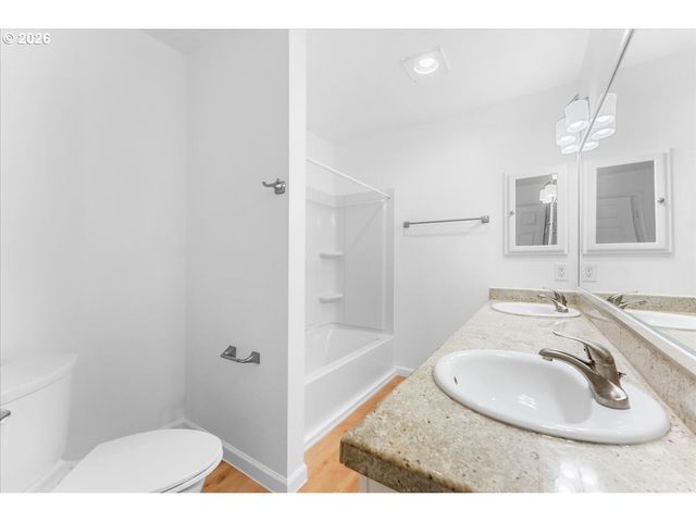 10160 Se Talbert St, Clackamas, OR 97015