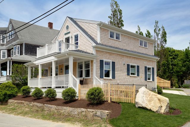2 Worcester Ave, Bourne, MA 02553