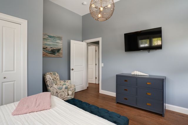 2 Worcester Ave, Bourne, MA 02553