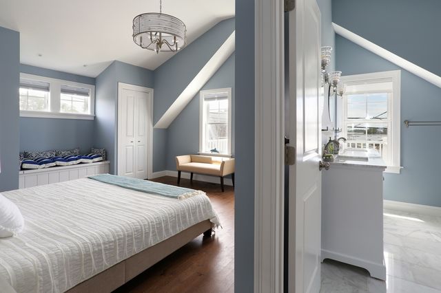 2 Worcester Ave, Bourne, MA 02553