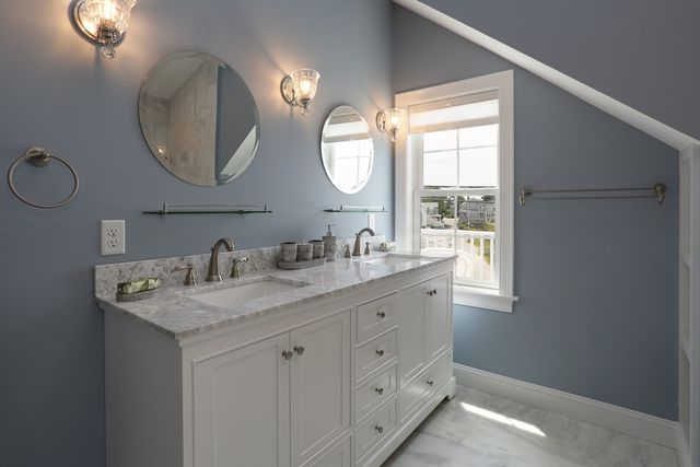 2 Worcester Ave, Bourne, MA 02553