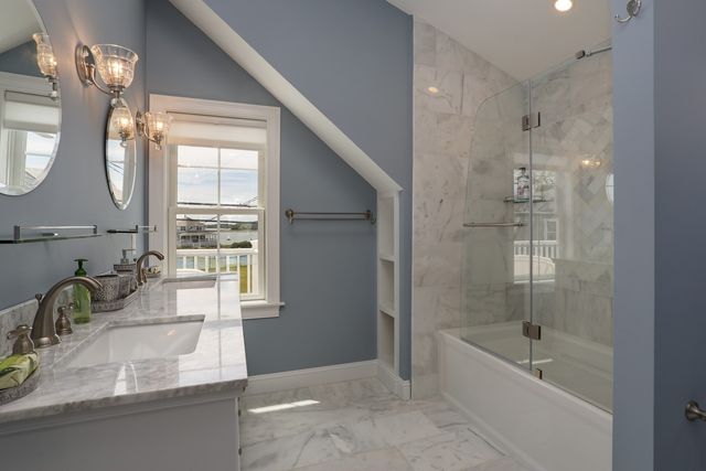 2 Worcester Ave, Bourne, MA 02553
