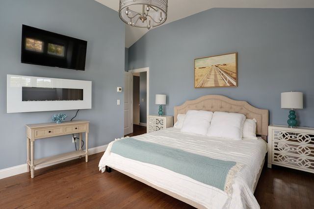 2 Worcester Ave, Bourne, MA 02553