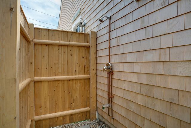 2 Worcester Ave, Bourne, MA 02553