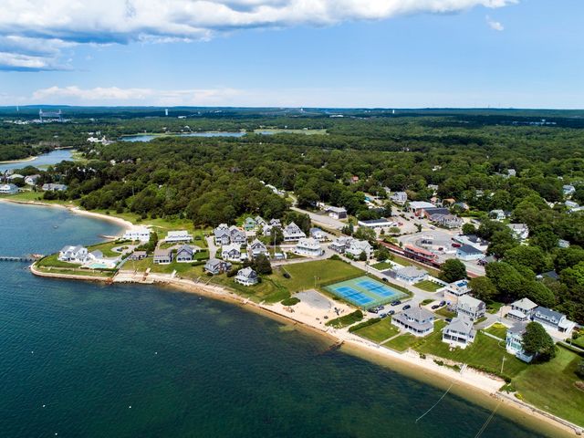2 Worcester Ave, Bourne, MA 02553