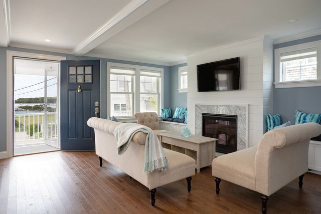 2 Worcester Ave, Bourne, MA 02553