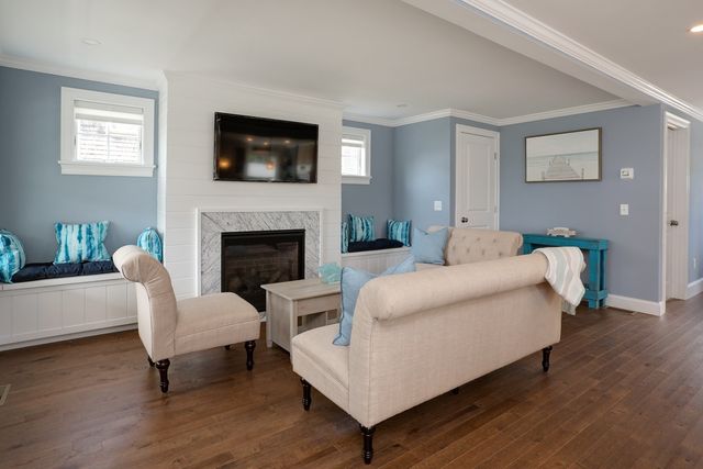 2 Worcester Ave, Bourne, MA 02553