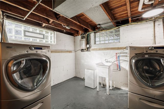 286 Spencer Road, Irondequoit, NY 14609