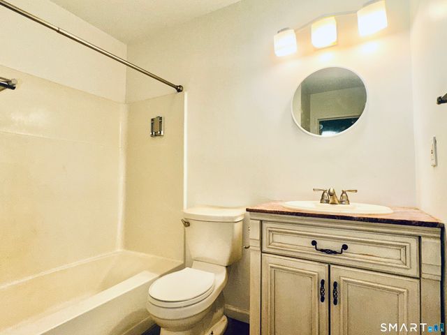 3699 Broadbridge Avenue 112, Stratford, CT 06614
