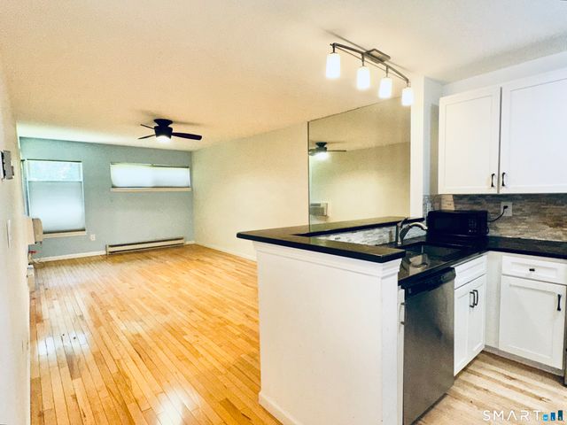 3699 Broadbridge Avenue 112, Stratford, CT 06614