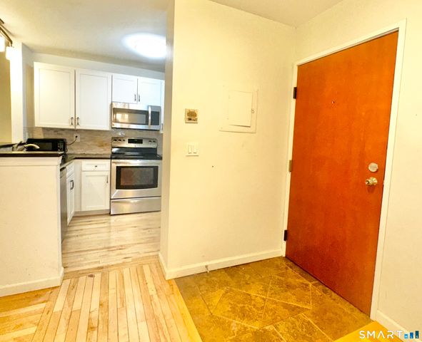 3699 Broadbridge Avenue 112, Stratford, CT 06614