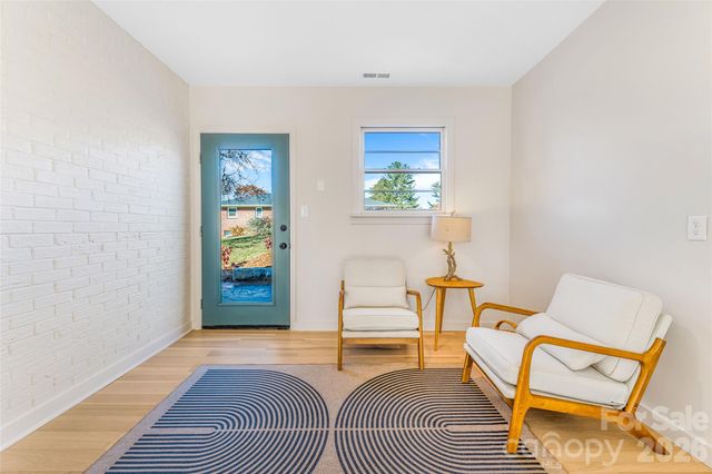 11 Clinton Street, Weaverville, NC 28787