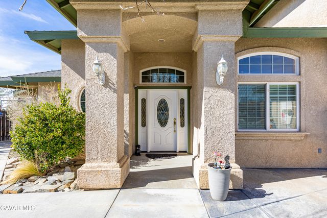 9612 Raymond Avenue, California City, CA 93505