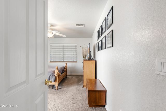 9612 Raymond Avenue, California City, CA 93505